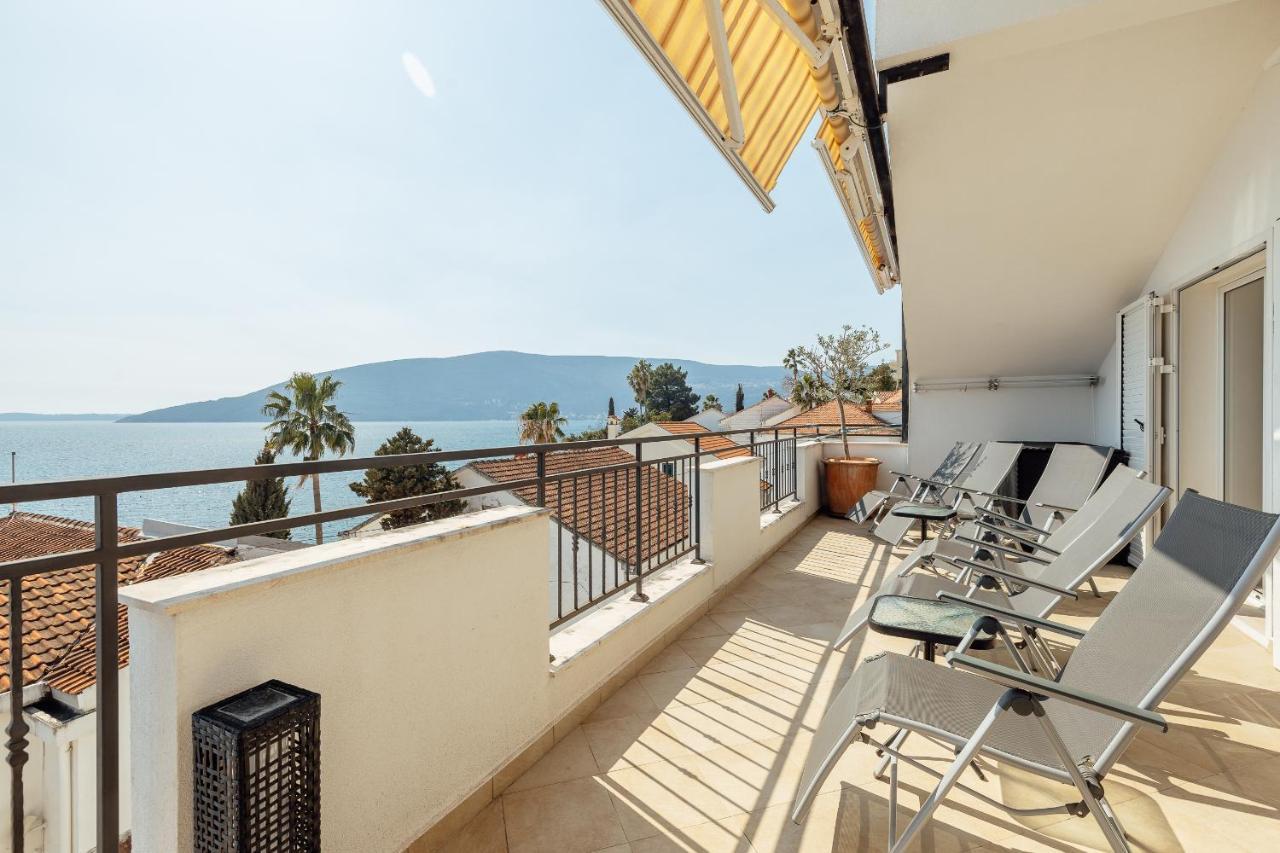 Apartment Penthouse Savina Херцег-Нови Экстерьер фото