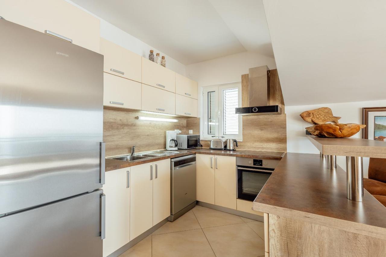 Apartment Penthouse Savina Херцег-Нови Экстерьер фото