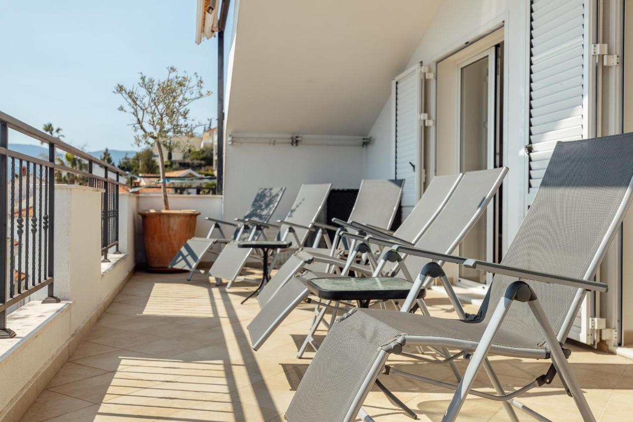 Apartment Penthouse Savina Херцег-Нови Экстерьер фото
