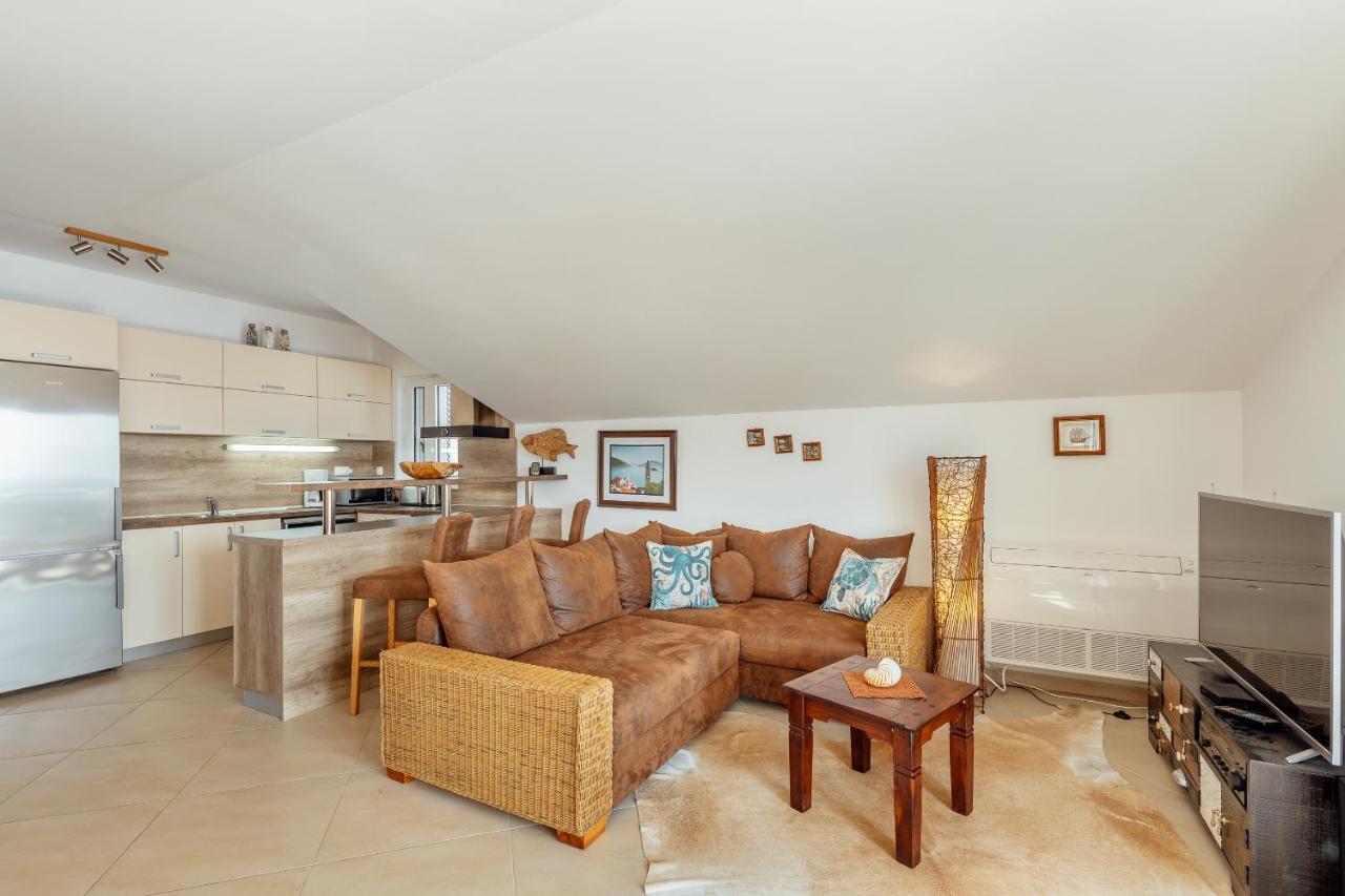 Apartment Penthouse Savina Херцег-Нови Экстерьер фото